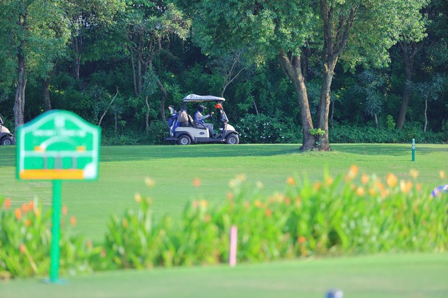 Một ngày giàu cảm xúc của 234 golfer trên sân golf Tân Sơn Nhất ảnh 3
