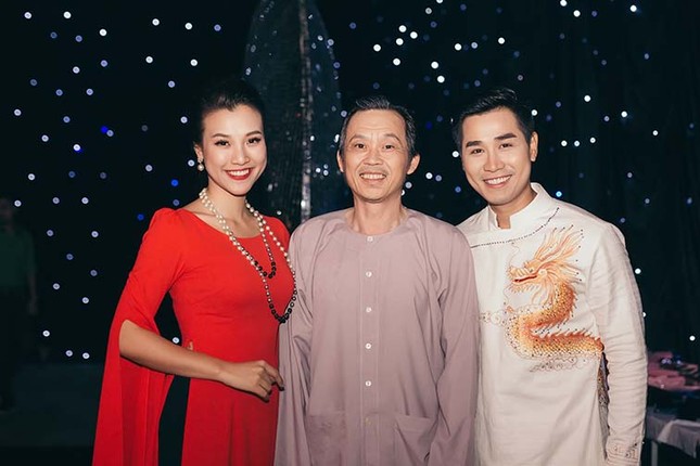 Showbiz 25/12: Nguyên Khang tiết lộ điều ít biết về danh hài Hoài Linh ảnh 1