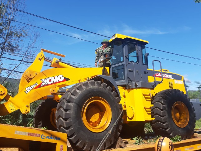 Vụ sạt lở 43 người mất tích ở Quảng Nam: Tìm được hàng chục người còn sống ảnh 10