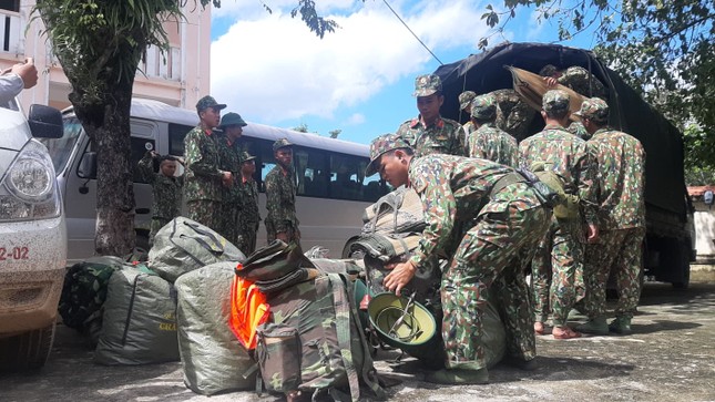 Vụ sạt lở 43 người mất tích ở Quảng Nam: Tìm được hàng chục người còn sống ảnh 11