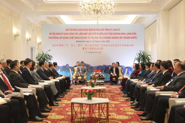 Đẩy nhanh xây dựng 'cửa khẩu thông minh’ giữa Quảng Ninh và Quảng Tây ảnh 1