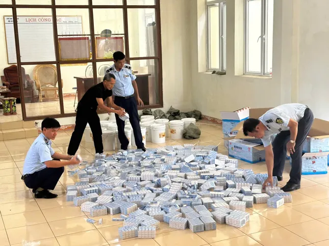 Thu giữ hơn 5.000 tuýp thuốc tân dược tại Móng Cái ảnh 1