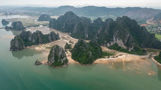 Lộ diện nhà đầu tư 'siêu' dự án đô thị nghỉ dưỡng tỷ đô tại Vân Đồn - Ảnh 1.