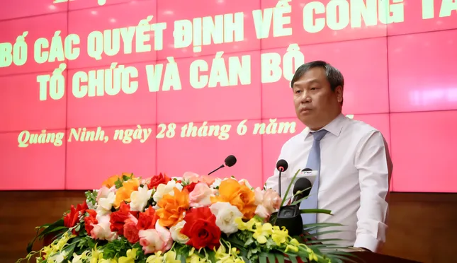 Quảng Ninh công bố quyết định về công tác cán bộ trước khi vận hành chính quyền 2 cấp ảnh 4