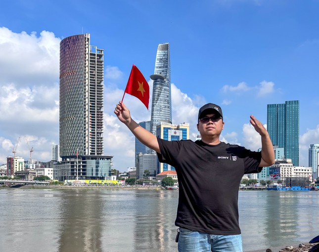 Bộ ảnh 'giữa trời vinh quang' lan tỏa tình yêu nước tới muôn triệu trái tim ảnh 4