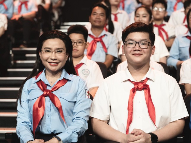 Giai điệu tự hào &apos;Khăn quàng thắm vai em&apos; ảnh 1