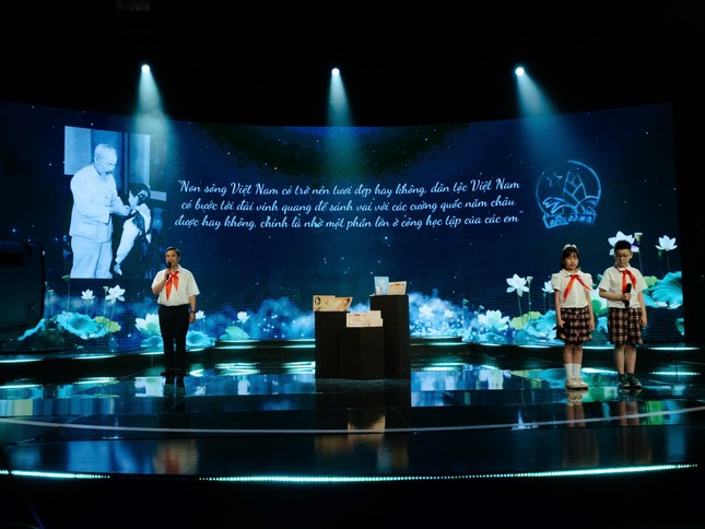 Giai điệu tự hào &apos;Khăn quàng thắm vai em&apos; ảnh 7