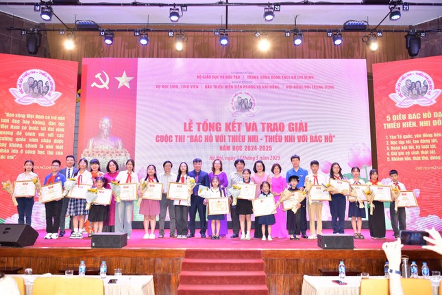 Học sinh lớp 2 giành giải Nhất thi viết tìm hiểu về Bác Hồ với thiếu nhi ảnh 3