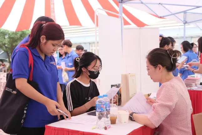 Giải mã xu hướng &apos;nghỉ hưu non&apos; của giới trẻ ảnh 2