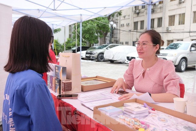 Thay vì chờ doanh nghiệp tìm đến, sinh viên hãy chủ động tìm đến doanh nghiệp ảnh 3