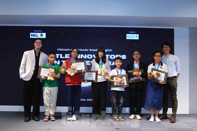 Học sinh khiếm thị giành giải Nhất cuộc thi hùng biện tiếng Anh ảnh 3