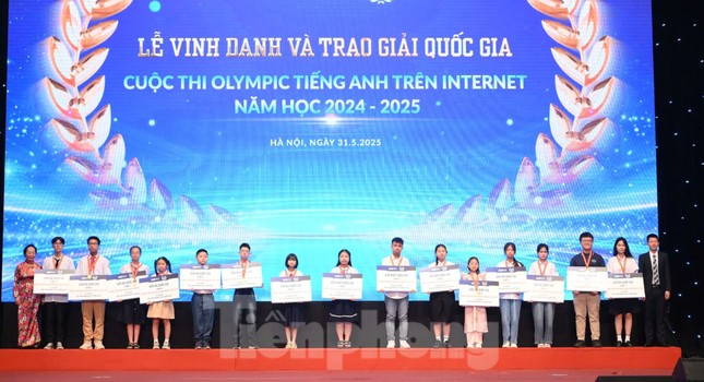 Bí quyết của thí sinh lớp 5 về Nhất thi Olympic tiếng Anh trên Internet ảnh 3