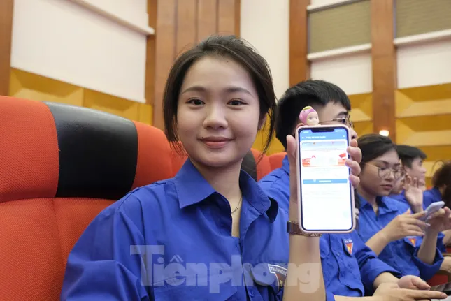 Đoàn viên, thanh niên sôi nổi tìm hiểu về Ngày Tổng tuyển cử đầu tiên ảnh 3