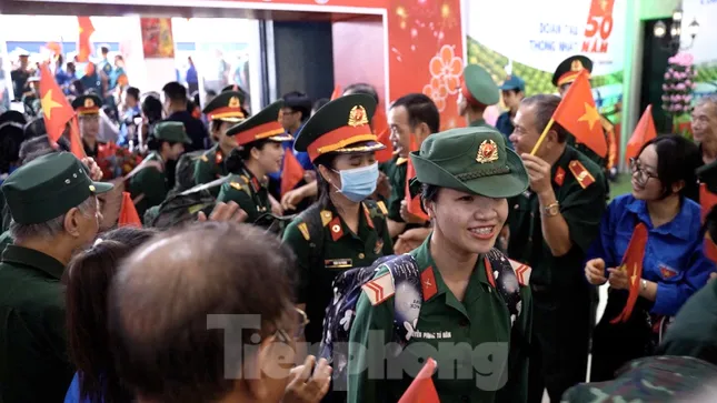 Hoãn đám cưới, nữ thiếu úy lên đường thực hiện nhiệm vụ diễu binh kỷ niệm 80 năm Quốc khánh ảnh 4