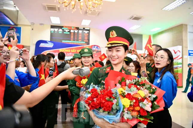 Hoãn đám cưới, nữ thiếu úy lên đường thực hiện nhiệm vụ diễu binh kỷ niệm 80 năm Quốc khánh ảnh 2