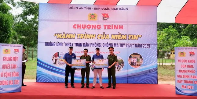 Đưa &apos;tủ sách pháp luật&apos; vào cơ sở cai nghiện ảnh 1