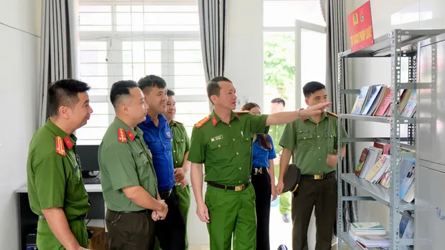 Đưa &apos;tủ sách pháp luật&apos; vào cơ sở cai nghiện ảnh 2