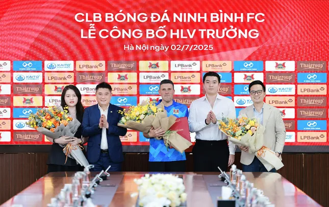 Ninh Bình FC bổ nhiệm HLV Gerard Albadalejo cho mùa giải 2025/26 ảnh 2