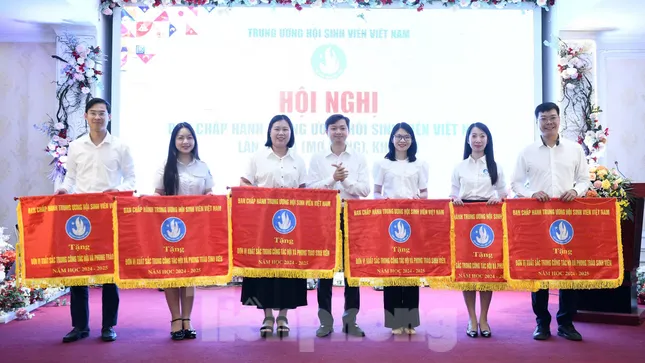 Ra mắt Phó Chủ tịch Trung ương Hội Sinh viên Việt Nam khóa XI ảnh 4
