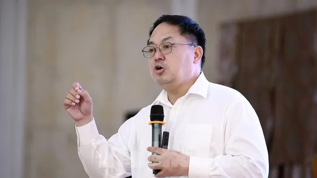 Ông Hoàng Nam Tiến cảnh báo sinh viên về &apos;ảo giác AI&apos; ảnh 2