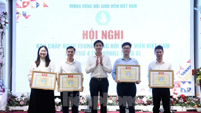 Ra mắt Phó Chủ tịch Trung ương Hội Sinh viên Việt Nam khóa XI ảnh 5
