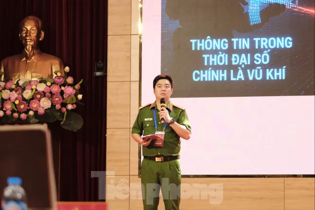 Tư lệnh Cảnh sát cơ động giao nhiệm vụ các chiến sĩ trẻ trong Chiến dịch Hè ảnh 6