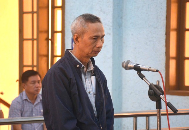 Tuyên án cán bộ thuế vụ ép buộc giám đốc một công ty đưa gần 100 triệu đồng ảnh 1