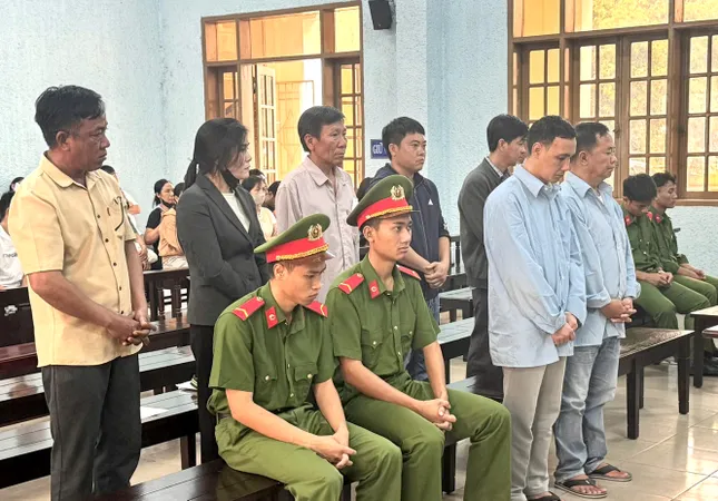 Tuyên án nhóm cán bộ dính sai phạm đền bù tại dự án thuỷ lợi nghìn tỷ đồng ảnh 1