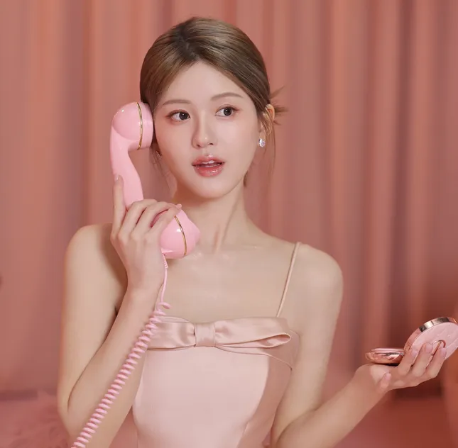 Triệu Lộ Tư phá vỡ lệnh cấm ảnh 1