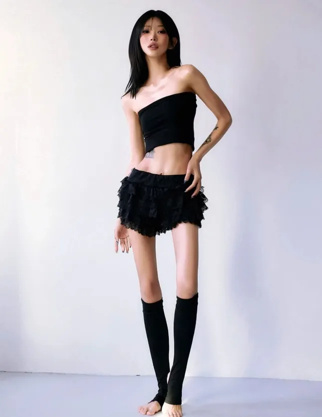 Thân hình 'da bọc xương' của con gái Choi Jin Sil ảnh 3