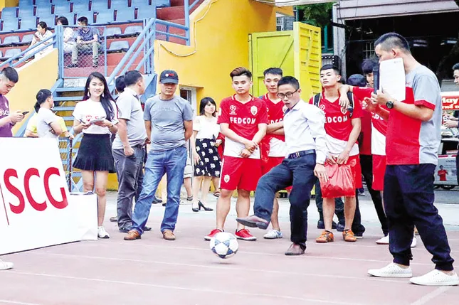 V-League, đường đến với tiền đạo thứ 12 ảnh 3