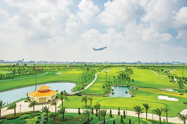 Vì sao tư vấn quốc tế đề nghị giải tỏa sân golf Tân Sơn Nhất ảnh 2
