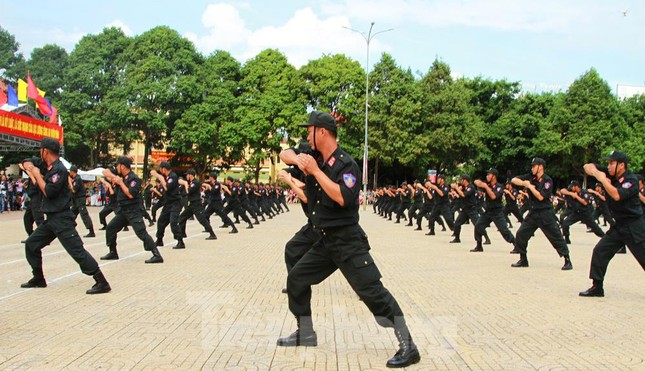 Bế mạc Hội thi Điều lệnh, bắn súng, võ thuật Công an Nhân dân ảnh 4