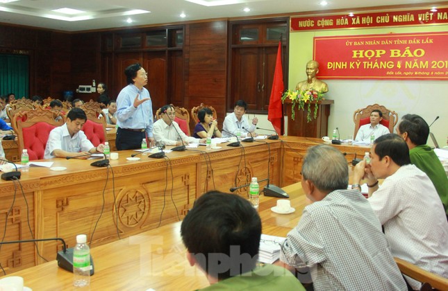 Khởi tố, bắt tạm giam nguyên Giám đốc Sở Y tế Đắk Lắk và hàng loạt bị can ảnh 1