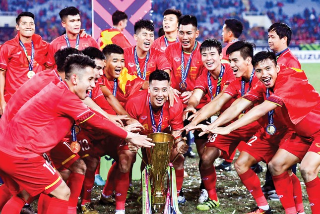 Góc nhìn lịch sử AFF Cup: Muốn vô địch, phải thắng chung kết lượt đi ảnh 1