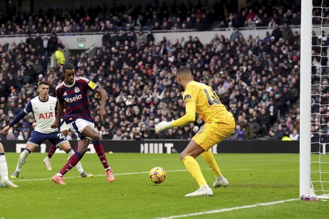 Bại trận trước Newcastle, Tottenham không biết mùi chiến thắng 4 trận liên tiếp ảnh 8
