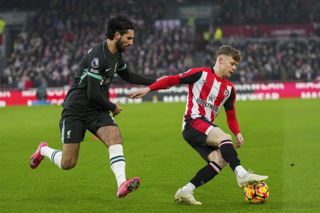 Lập cú đúp phút bù giờ, Nunez giúp Liverpool vượt ải Brentford ảnh 11