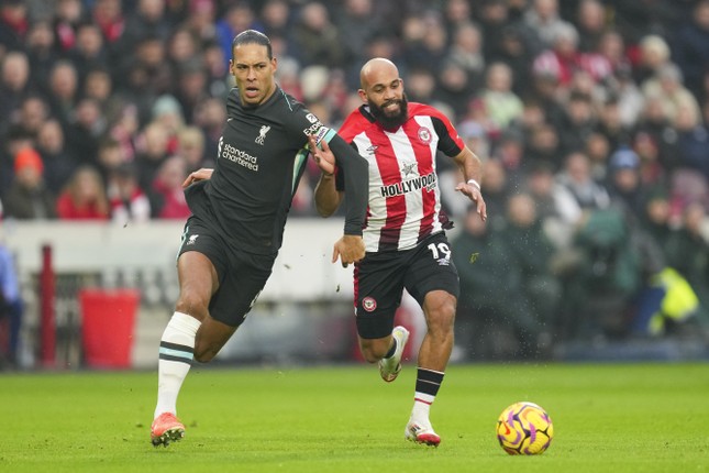 Lập cú đúp phút bù giờ, Nunez giúp Liverpool vượt ải Brentford ảnh 7