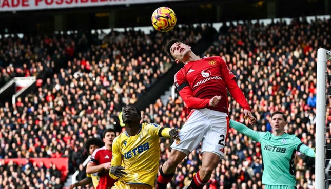 MU gục ngã trên sân nhà trước Crystal Palace ảnh 8