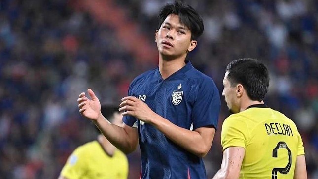 Tuyển Thái Lan loại ‘tội đồ’ Pansa Hemviboon khỏi đội hình đá vòng loại Asian Cup 2027 ảnh 1