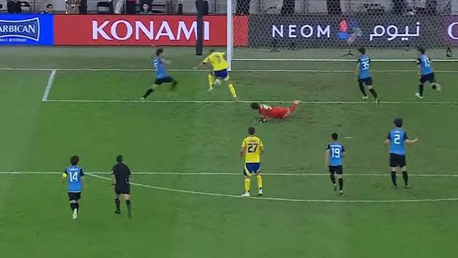 Ronaldo bỏ lỡ không tưởng, Al Nassr bị CLB Nhật Bản loại tức tưởi khỏi Cúp C1 châu Á ảnh 2