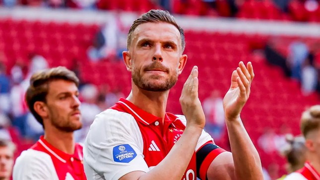 CLB cũ của Ten Hag mất chức vô địch theo cách không tưởng ảnh 1