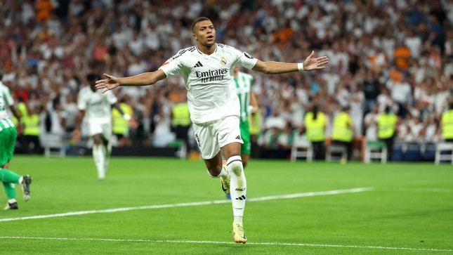 Kylian Mbappe trên đường giành danh hiệu an ủi ở mùa giải 2024/25 ảnh 2