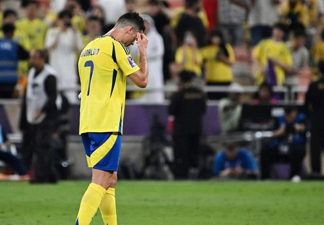 Ronaldo kết thúc mùa giải một cách cay đắng ảnh 1