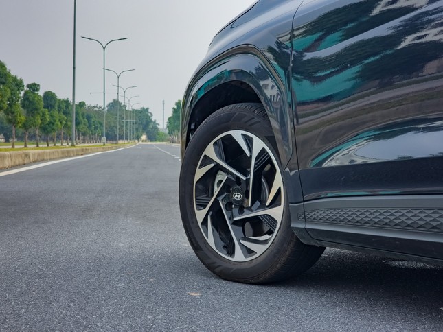 Đánh giá ưu, nhược điểm của mẫu MPV Hyundai Custin ảnh 3