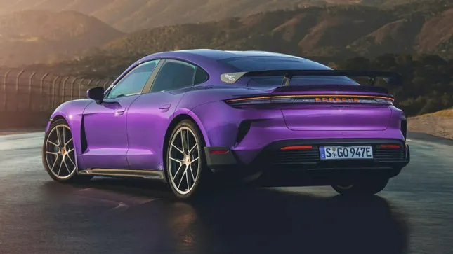 Porsche ra mắt siêu xe điện Taycan mạnh nhất lịch sử ảnh 4