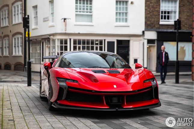 Chiêm ngưỡng siêu xe Ferrari SF90 XX Stradale đầu tiên được bàn giao ảnh 10