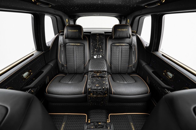 Chiêm ngưỡng siêu phẩm Rolls-Royce Cullinan bản độ dát vàng ảnh 20