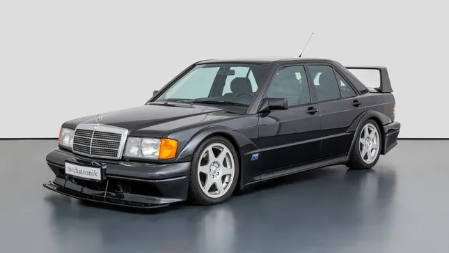 Mẫu xe Mercedes-Benz huyền thoại được hồi sinh với số lượng giới hạn ảnh 2
