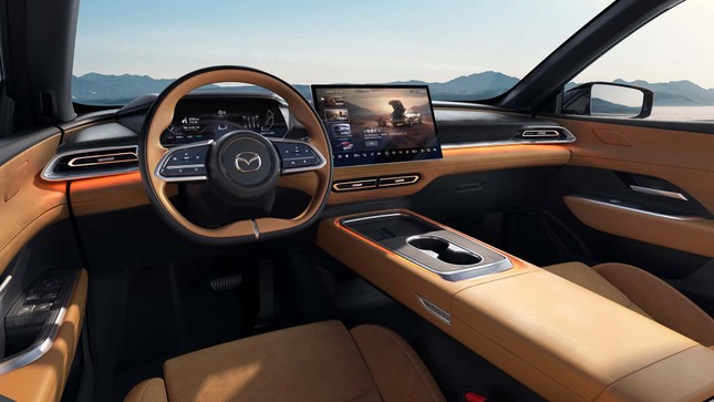 Mazda hé lộ hình ảnh đầu tiên về mẫu SUV điện hoàn toàn mới ảnh 10